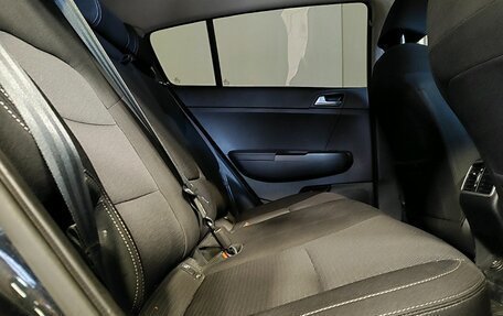 KIA Sportage IV рестайлинг, 2020 год, 2 349 000 рублей, 13 фотография