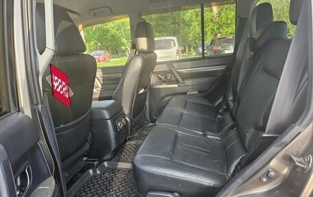 Mitsubishi Pajero IV, 2011 год, 2 400 000 рублей, 5 фотография