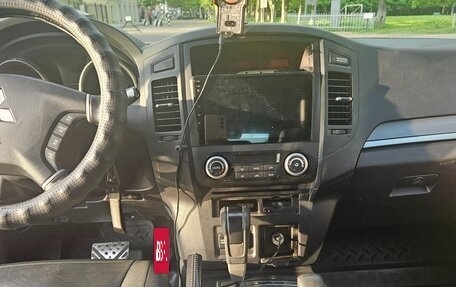 Mitsubishi Pajero IV, 2011 год, 2 400 000 рублей, 6 фотография