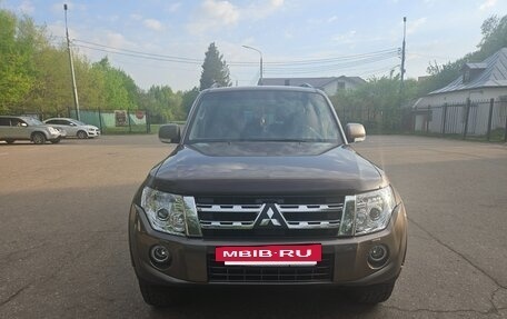 Mitsubishi Pajero IV, 2011 год, 2 400 000 рублей, 3 фотография