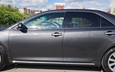 Toyota Camry, 2014 год, 1 950 000 рублей, 4 фотография