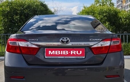 Toyota Camry, 2014 год, 1 950 000 рублей, 8 фотография