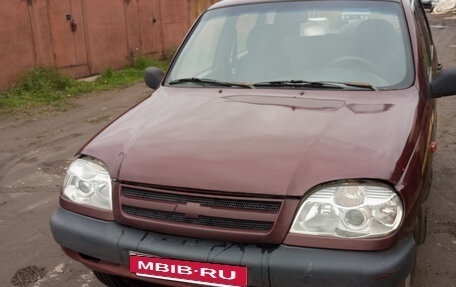 Chevrolet Niva I рестайлинг, 2004 год, 220 000 рублей, 2 фотография