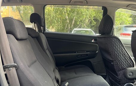 Toyota Wish II, 2004 год, 730 000 рублей, 7 фотография