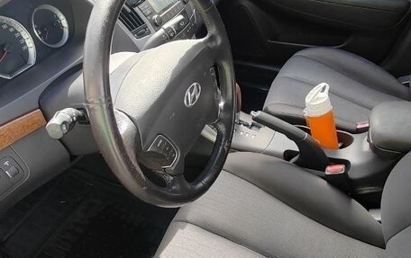 Hyundai Sonata VI, 2008 год, 820 000 рублей, 9 фотография