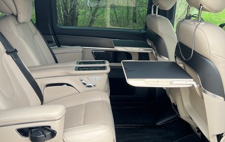 Mercedes-Benz V-Класс, 2022 год, 7 100 000 рублей, 27 фотография