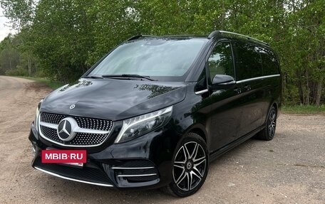 Mercedes-Benz V-Класс, 2022 год, 7 100 000 рублей, 22 фотография