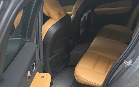 Volvo V60 Cross Country II, 2019 год, 3 900 000 рублей, 10 фотография