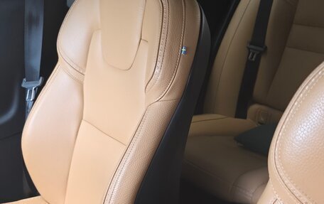 Volvo V60 Cross Country II, 2019 год, 3 900 000 рублей, 8 фотография