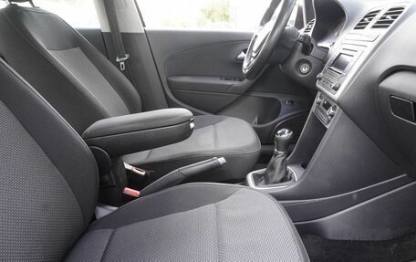 Volkswagen Polo VI (EU Market), 2016 год, 953 000 рублей, 11 фотография