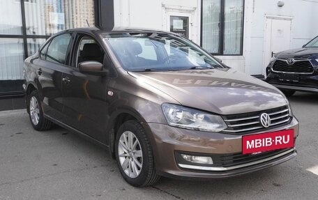 Volkswagen Polo VI (EU Market), 2016 год, 953 000 рублей, 3 фотография