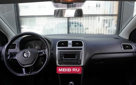 Volkswagen Polo VI (EU Market), 2016 год, 953 000 рублей, 12 фотография