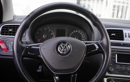 Volkswagen Polo VI (EU Market), 2016 год, 953 000 рублей, 14 фотография