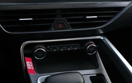 Geely Tugella FY11, 2022 год, 2 900 000 рублей, 19 фотография