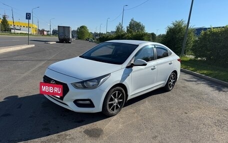 Hyundai Solaris II рестайлинг, 2018 год, 1 300 000 рублей, 3 фотография