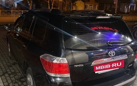 Toyota Highlander III, 2011 год, 1 800 000 рублей, 3 фотография