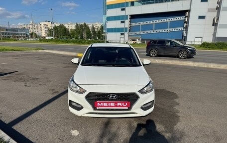 Hyundai Solaris II рестайлинг, 2018 год, 1 300 000 рублей, 9 фотография