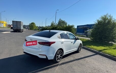 Hyundai Solaris II рестайлинг, 2018 год, 1 300 000 рублей, 8 фотография