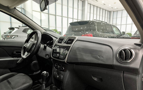 Renault Logan II, 2021 год, 950 000 рублей, 11 фотография