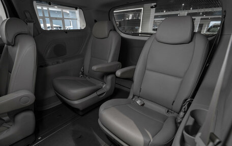KIA Carnival III, 2018 год, 2 695 000 рублей, 13 фотография