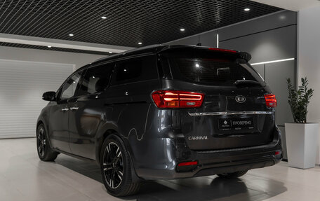KIA Carnival III, 2018 год, 2 695 000 рублей, 4 фотография