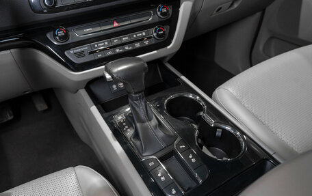 KIA Carnival III, 2018 год, 2 695 000 рублей, 17 фотография