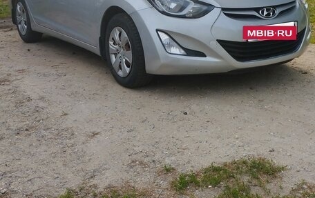 Hyundai Elantra V, 2015 год, 1 000 000 рублей, 7 фотография