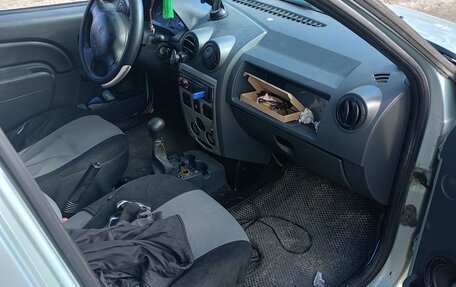 Renault Logan I, 2005 год, 250 000 рублей, 8 фотография