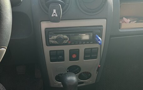 Renault Logan I, 2005 год, 250 000 рублей, 7 фотография