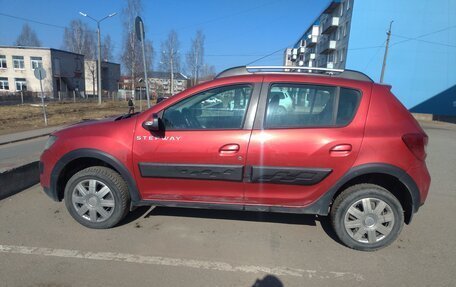 Renault Sandero II рестайлинг, 2017 год, 650 000 рублей, 3 фотография