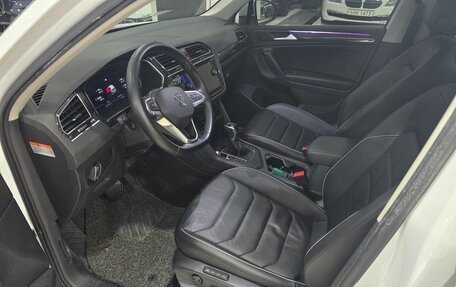 Volkswagen Tiguan II, 2022 год, 3 000 000 рублей, 6 фотография