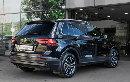 Volkswagen Tiguan II, 2019 год, 2 550 000 рублей, 5 фотография
