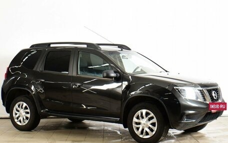 Nissan Terrano III, 2015 год, 1 049 000 рублей, 2 фотография