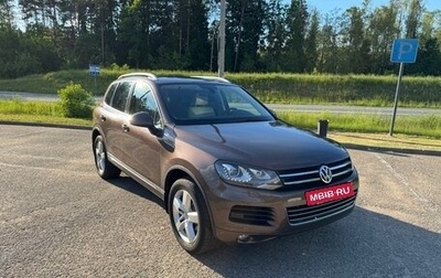 Volkswagen Touareg III, 2011 год, 2 700 000 рублей, 1 фотография