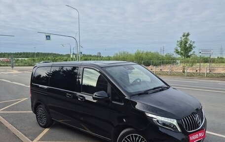 Mercedes-Benz V-Класс, 2018 год, 4 990 000 рублей, 3 фотография
