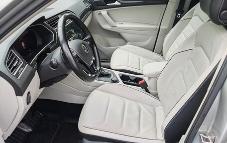 Volkswagen Tiguan II, 2018 год, 3 300 000 рублей, 10 фотография