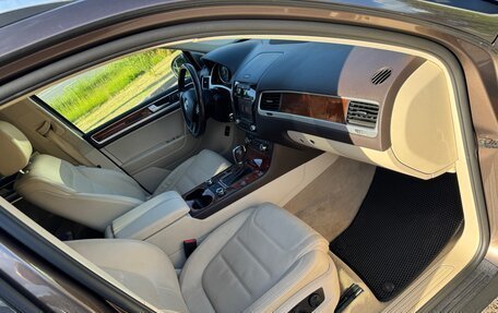 Volkswagen Touareg III, 2011 год, 2 700 000 рублей, 12 фотография