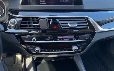 BMW 5 серия, 2017 год, 2 800 000 рублей, 9 фотография