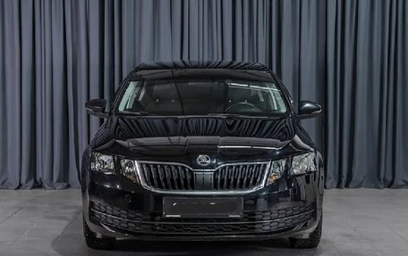 Skoda Octavia, 2017 год, 1 050 000 рублей, 2 фотография