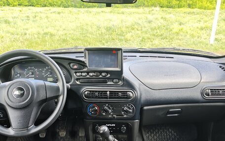 Chevrolet Niva I рестайлинг, 2019 год, 1 100 000 рублей, 9 фотография