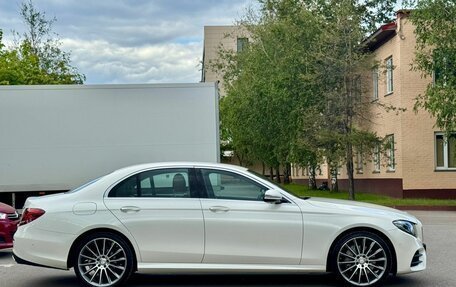 Mercedes-Benz E-Класс, 2016 год, 2 950 000 рублей, 3 фотография