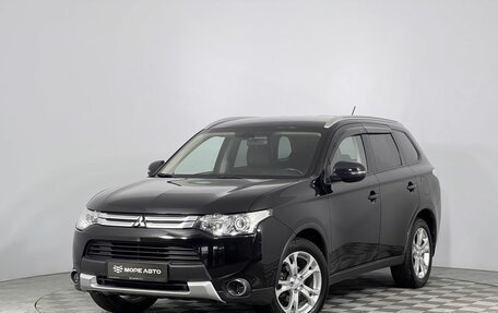 Mitsubishi Outlander III рестайлинг 3, 2014 год, 1 699 000 рублей, 1 фотография