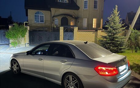 Mercedes-Benz E-Класс, 2011 год, 1 700 000 рублей, 16 фотография