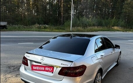 Mercedes-Benz E-Класс, 2011 год, 1 700 000 рублей, 12 фотография
