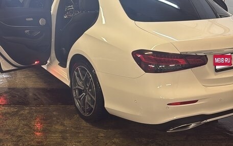 Mercedes-Benz E-Класс, 2020 год, 5 100 000 рублей, 2 фотография