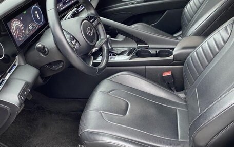Hyundai Elantra, 2023 год, 1 700 000 рублей, 4 фотография