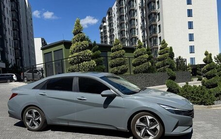 Hyundai Elantra, 2023 год, 1 700 000 рублей, 3 фотография