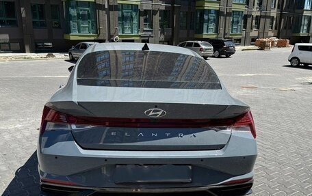 Hyundai Elantra, 2023 год, 1 700 000 рублей, 13 фотография