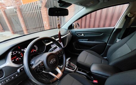 KIA Rio IV, 2021 год, 1 800 000 рублей, 25 фотография