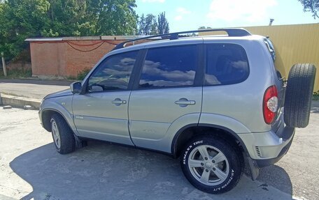 Chevrolet Niva I рестайлинг, 2014 год, 610 000 рублей, 3 фотография